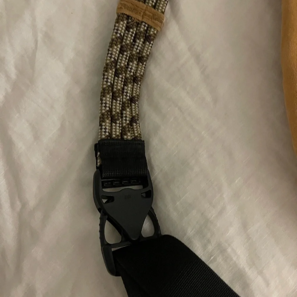 Canvas and rope Kavu Sling Bag - Picture 5 of 11